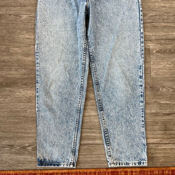 Vintage Levi’s Orange Tab Light-Wash Distressed Mid Waisted Denim Jeans (Sz 29) - Picture 6 of 8
